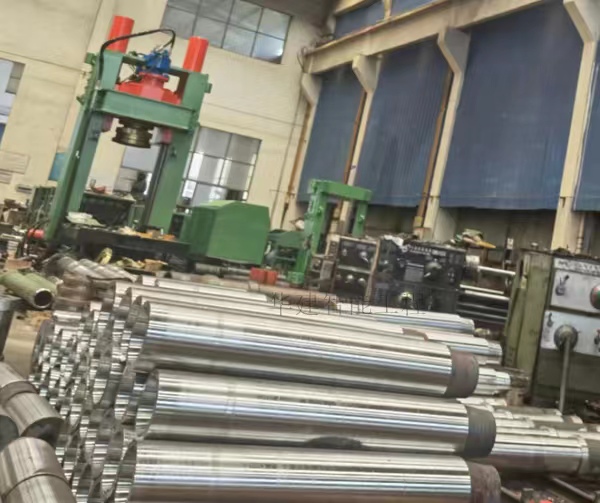 反井鉆機(jī) 反井鉆機(jī)